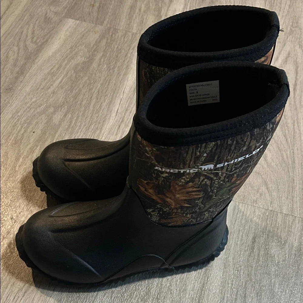 Arctic Shield  Kids Camouflage Boots
